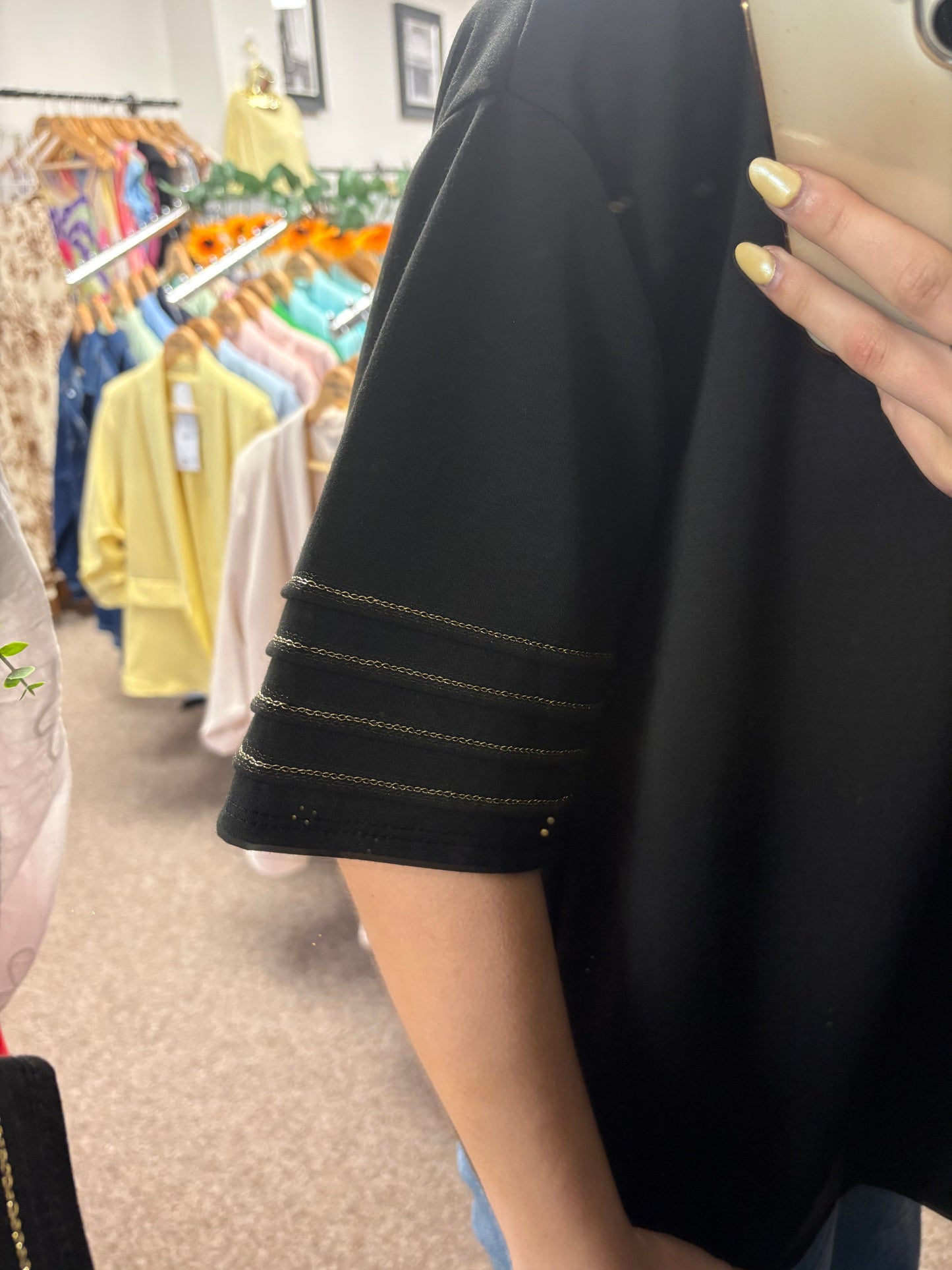 Chain sleeve t-shirt
