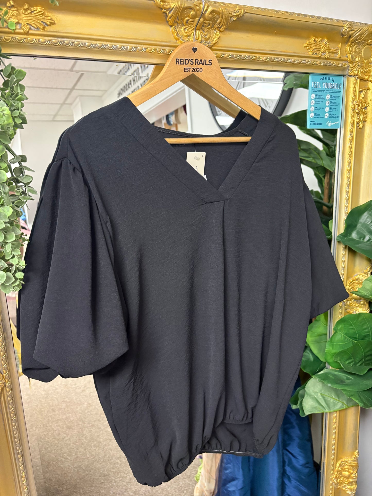 V-neck elastic blouse