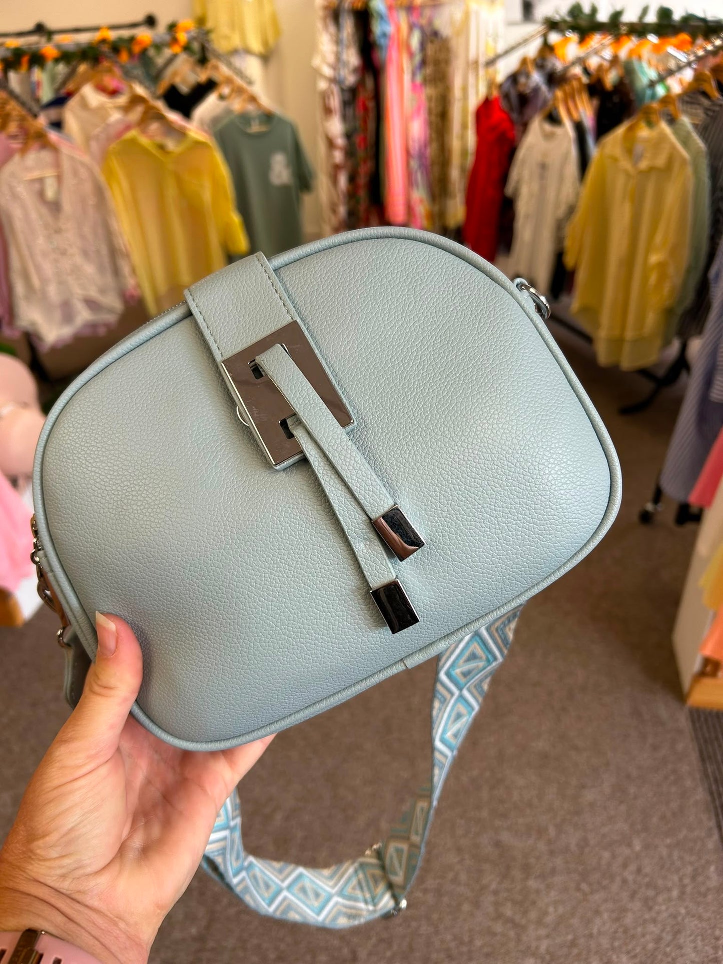 Buckle detail crossbody bag