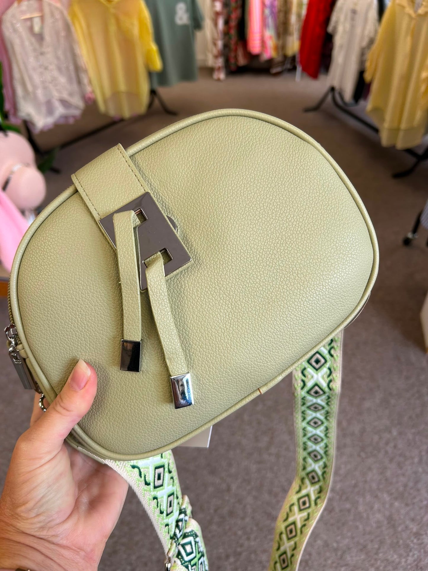 Buckle detail crossbody bag