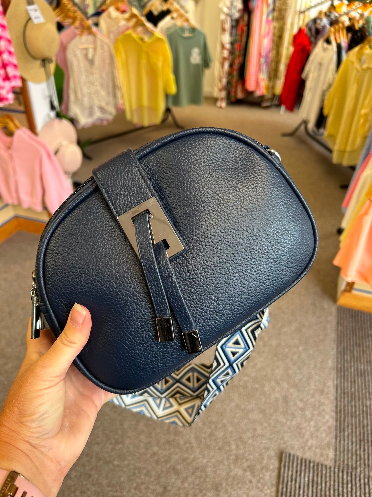 Buckle detail crossbody bag